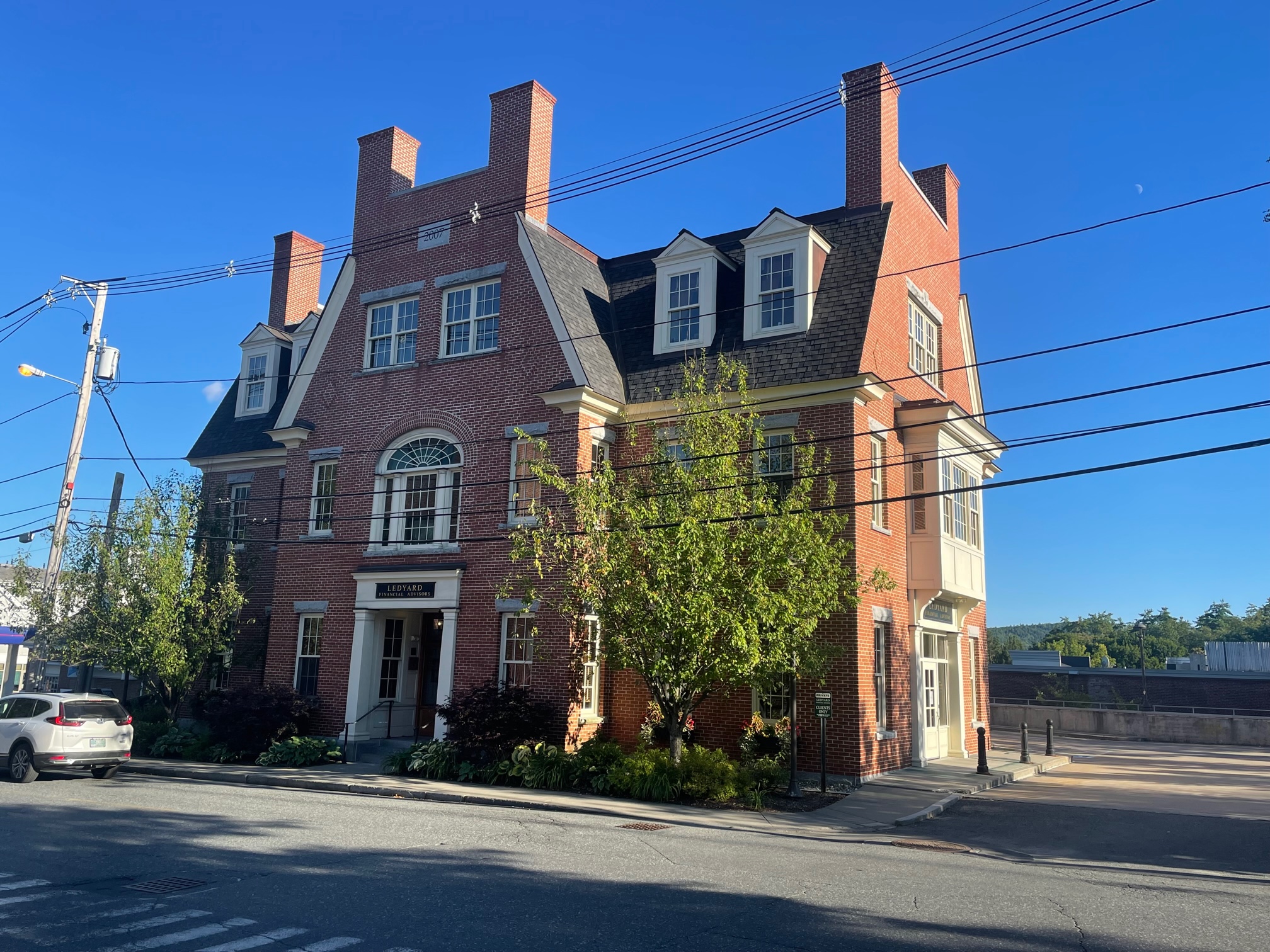 2 Maple Street, · Hanover NH · Leased Lang McLaughry Commercial
